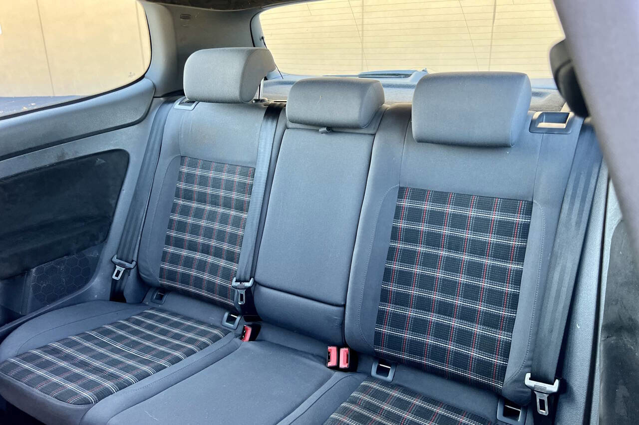 Used 2007 Volkswagen GTI 2-Door image 16