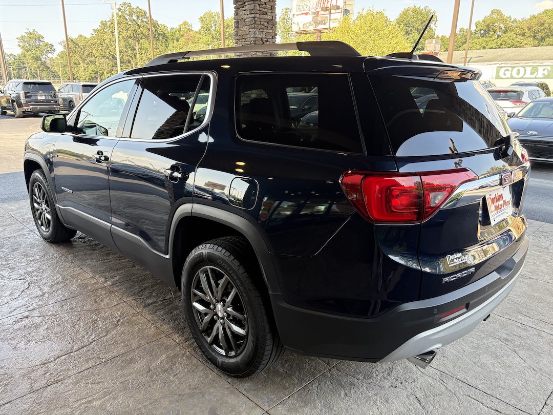 Used 2017 GMC Acadia SLT FWD image 8