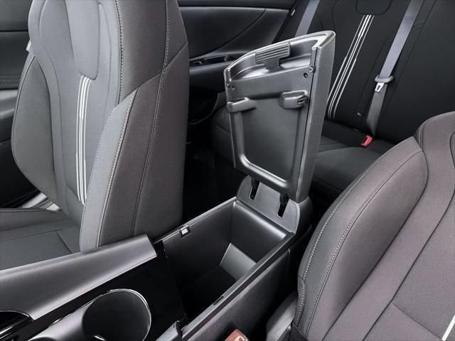New 2026 Hyundai Elantra Hybrid FWD image 18