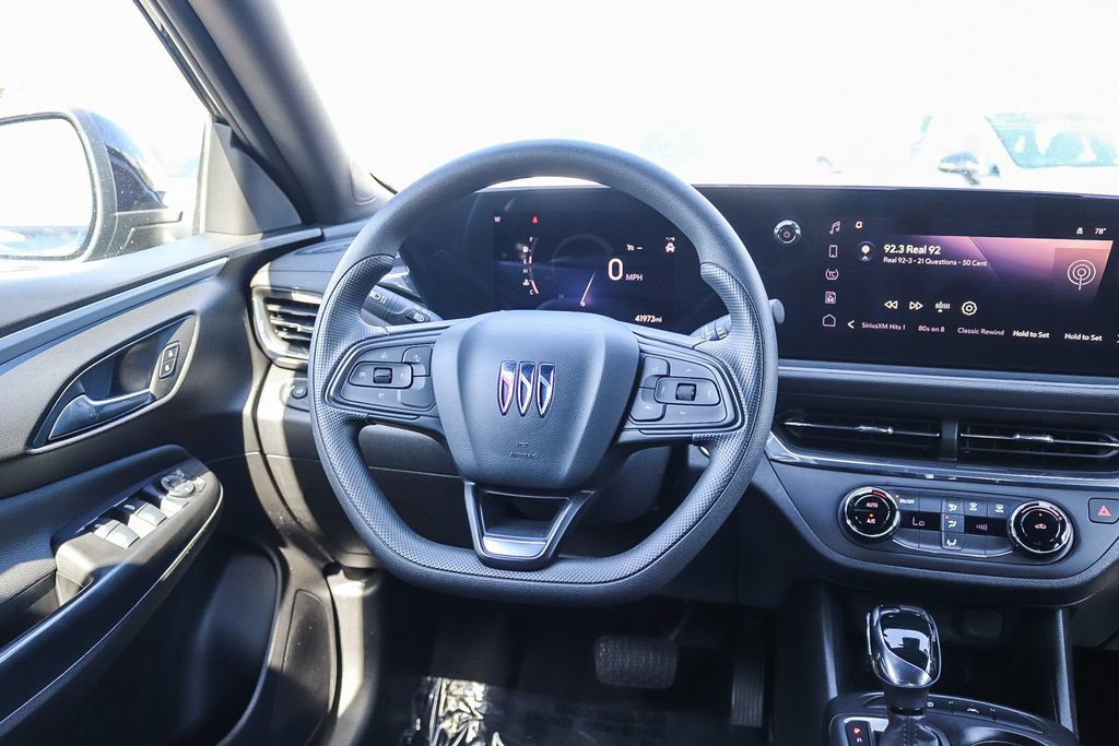 Used 2025 Buick Envista Preferred FWD image 16