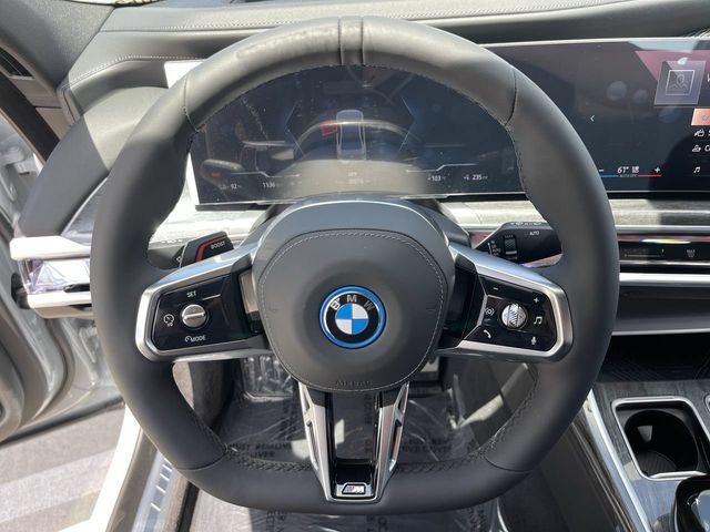 Used 2025 BMW i7 xDrive60 AWD/4WD image 20