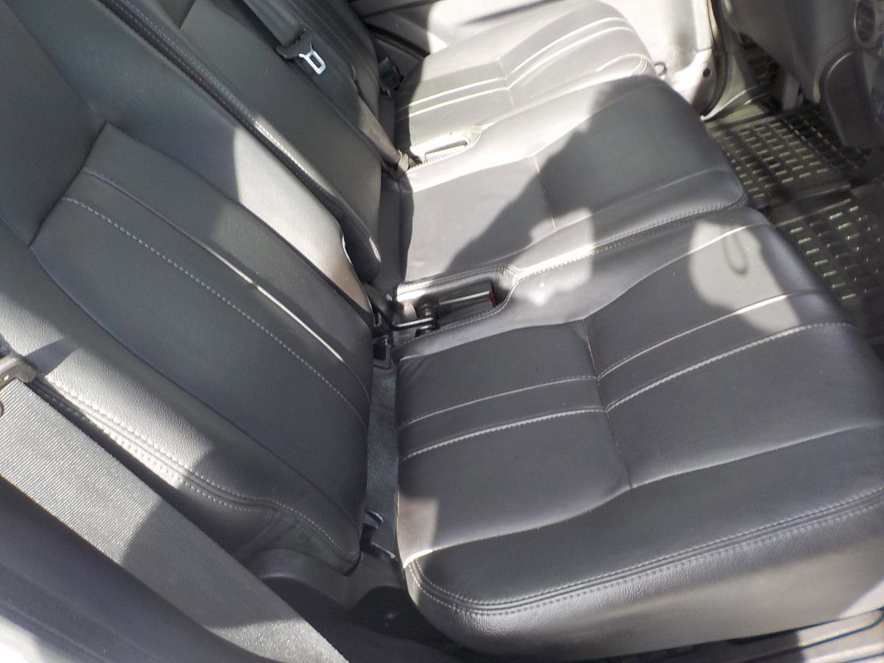 Used 2015 Land Rover LR4 HSE AWD/4WD image 29