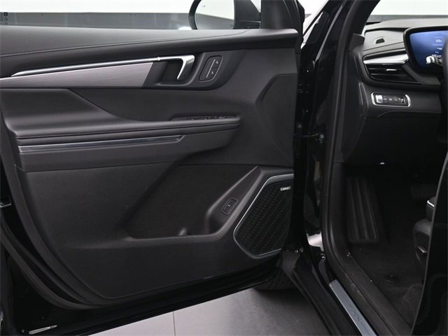 Used 2025 Buick Enclave Preferred image 17