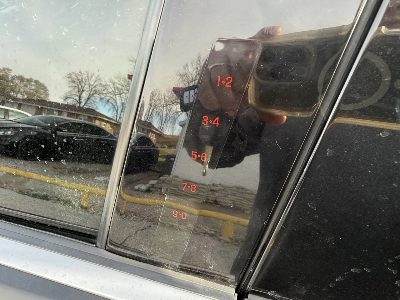 Used 2013 Ford Taurus SEL image 16