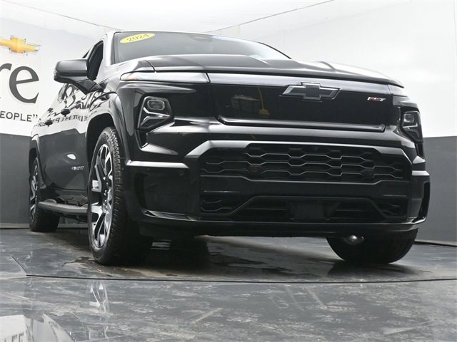 Certified 2024 Chevrolet Silverado EV RST image 3