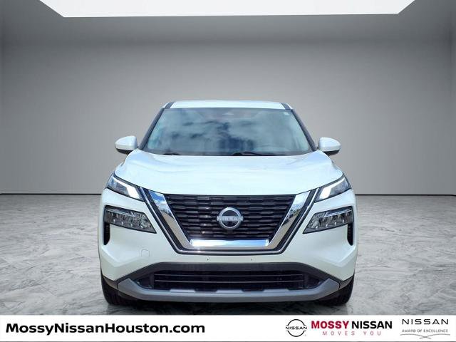 Certified 2023 Nissan Rogue SV image 3