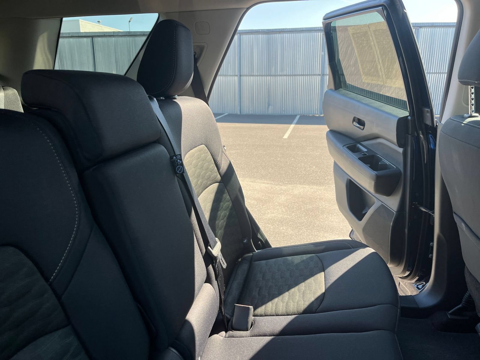 Used 2026 Nissan Pathfinder SV FWD image 39