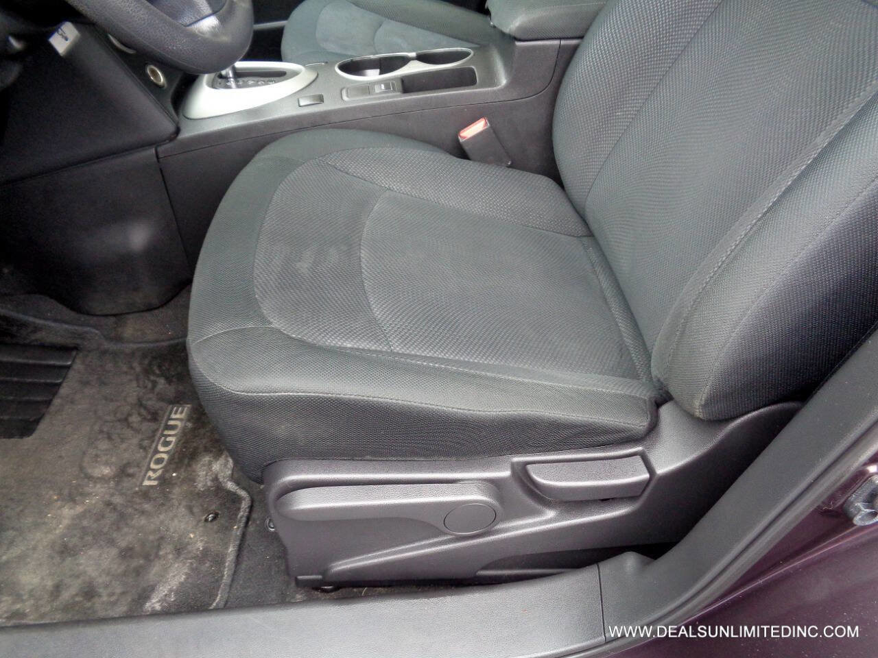 Used 2015 Nissan Rogue S w/ Convenience Package image 7