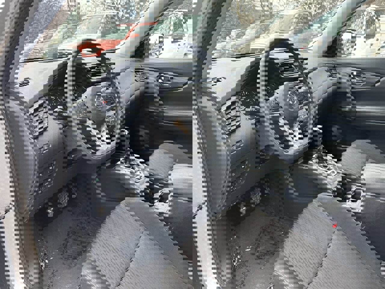 Used 2018 Nissan Rogue S image 30