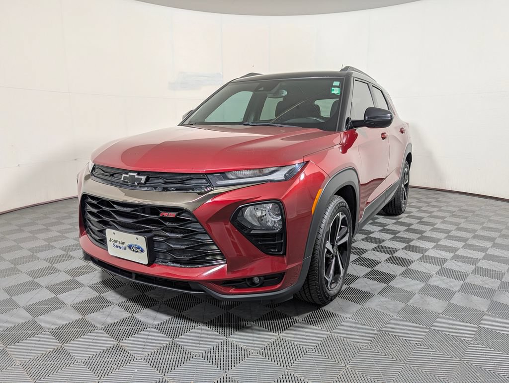 Used 2022 Chevrolet TrailBlazer RS w/ Sun and Liftgate Package FWD image 4