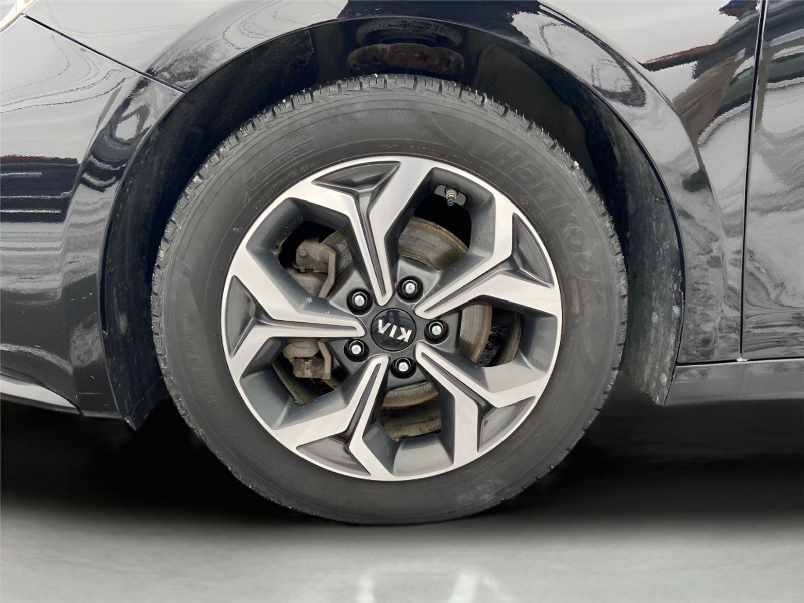 Used 2020 Kia Forte LXS image 15