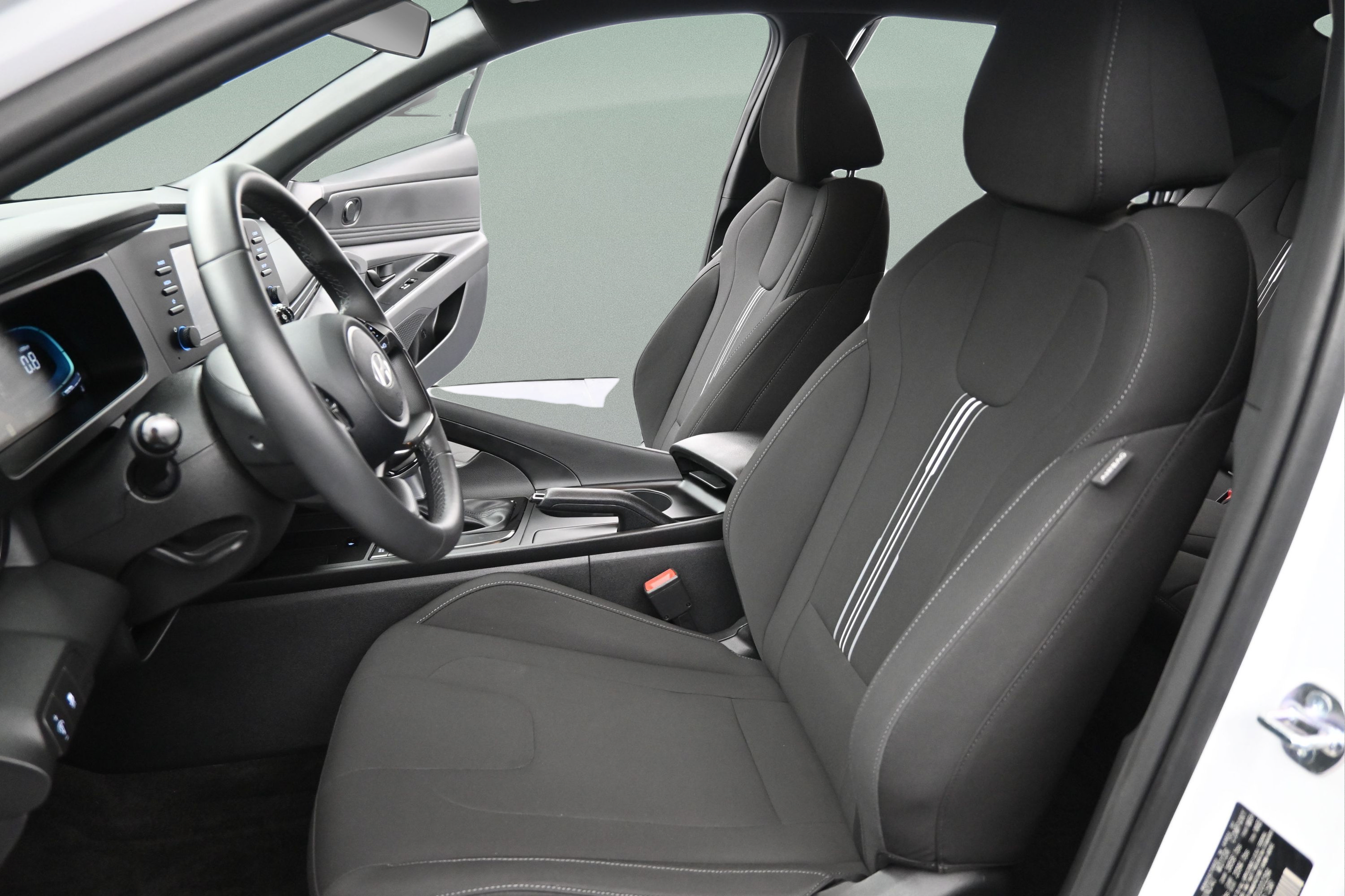 Used 2026 Hyundai Elantra Sport FWD image 22