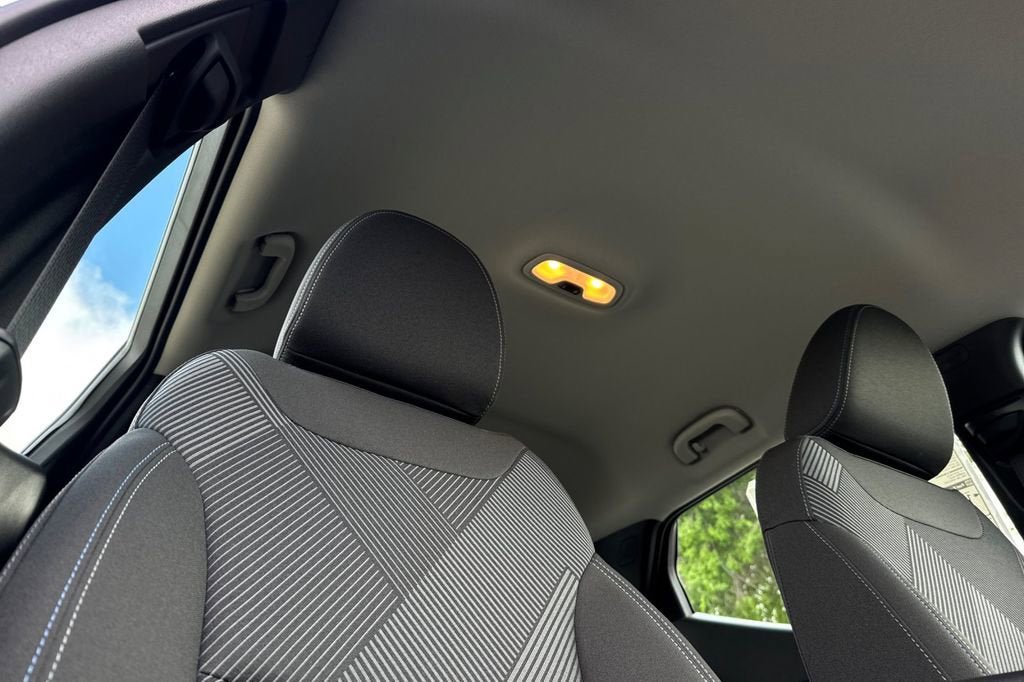 New 2027 Chevrolet Bolt LT w/ Comfort Package FWD image 17