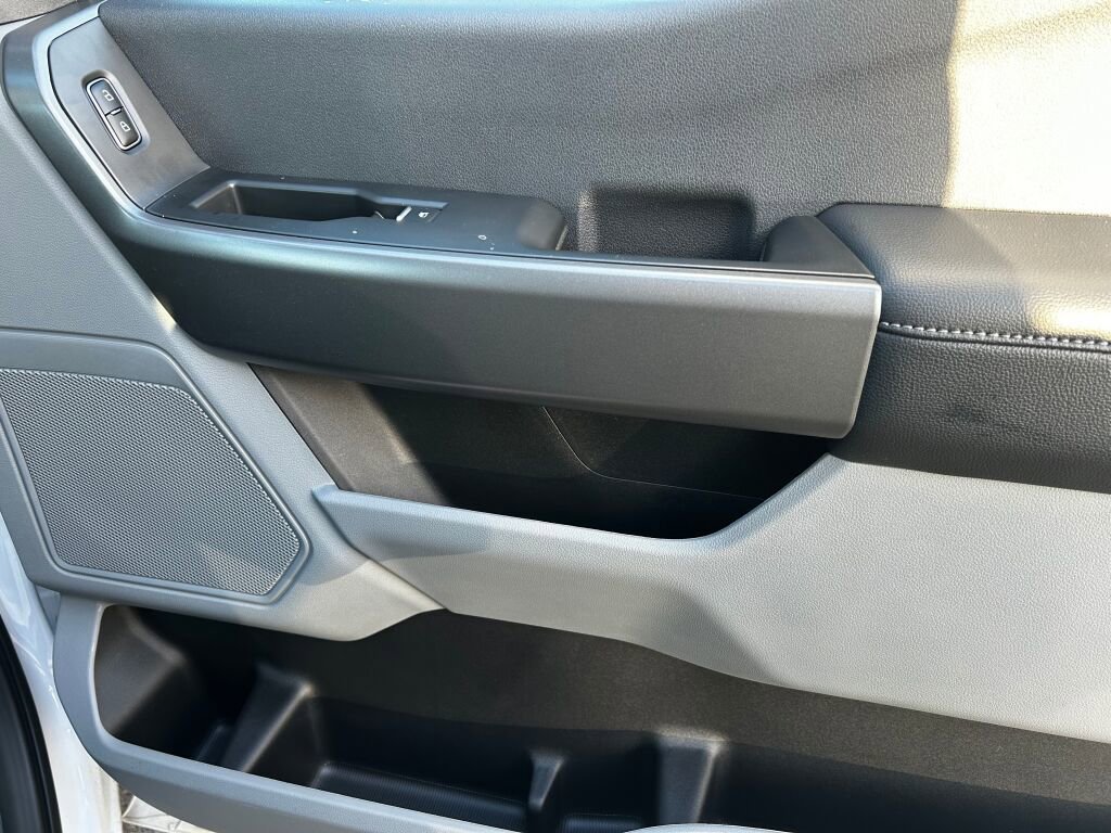 New 2026 Ford F350 XLT w/ FX4 Off-Road Package image 29