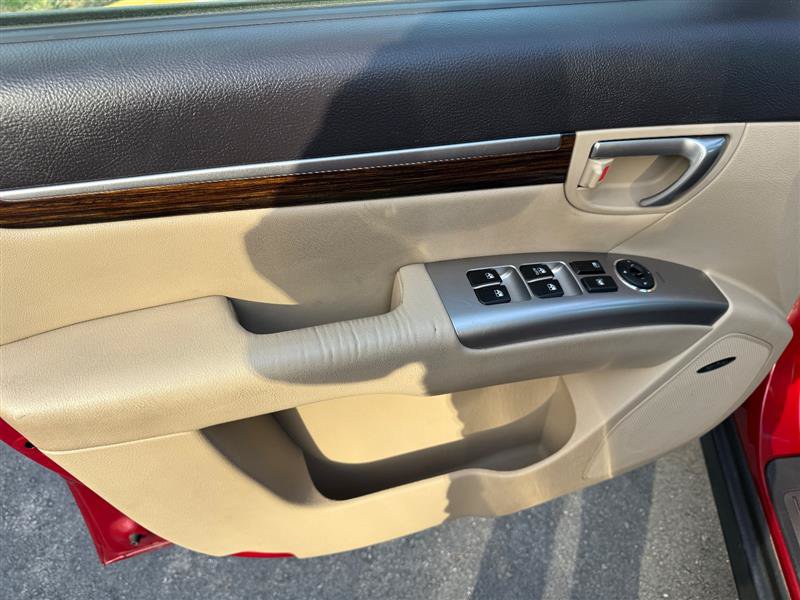 Used 2012 Hyundai Santa Fe Limited AWD/4WD image 29