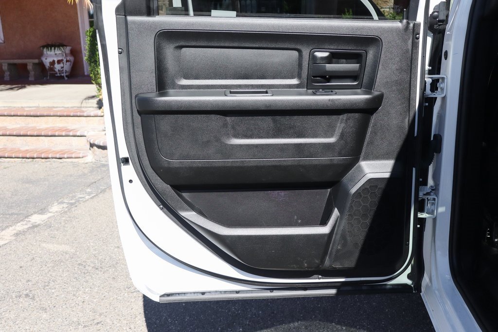 Used 2022 RAM 3500 Tradesman w/ Safety Group image 30