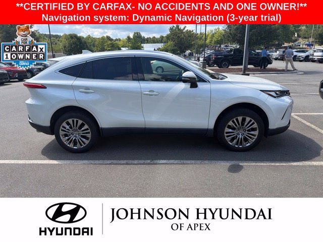 Used 2022 Toyota Venza Limited AWD/4WD image 2