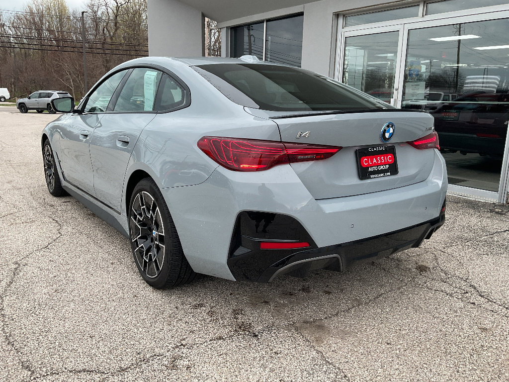 Used 2025 BMW i4 xDrive40i w/ M Sport Package AWD/4WD image 5
