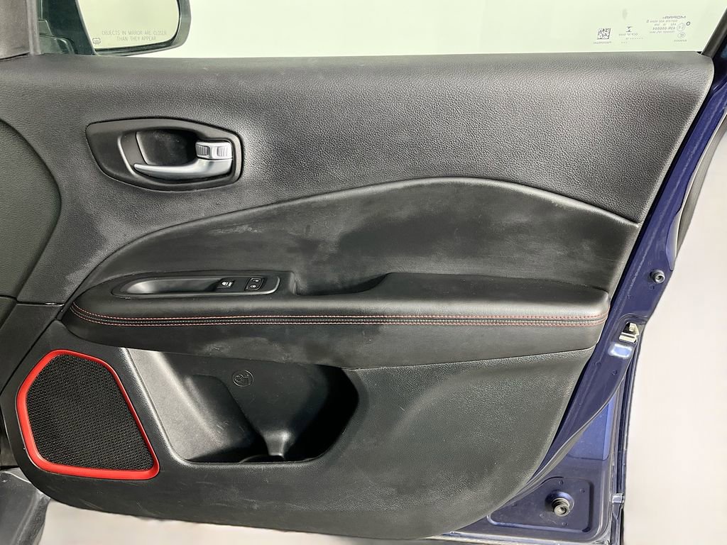 Used 2019 Jeep Compass Trailhawk image 34