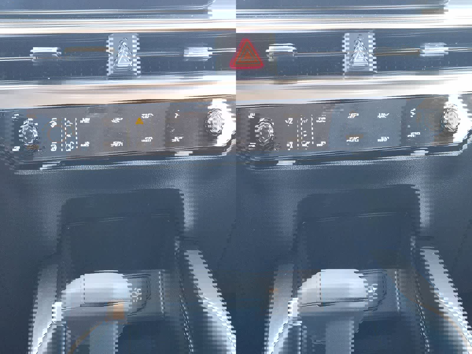 New 2026 Kia Sorento LX image 18