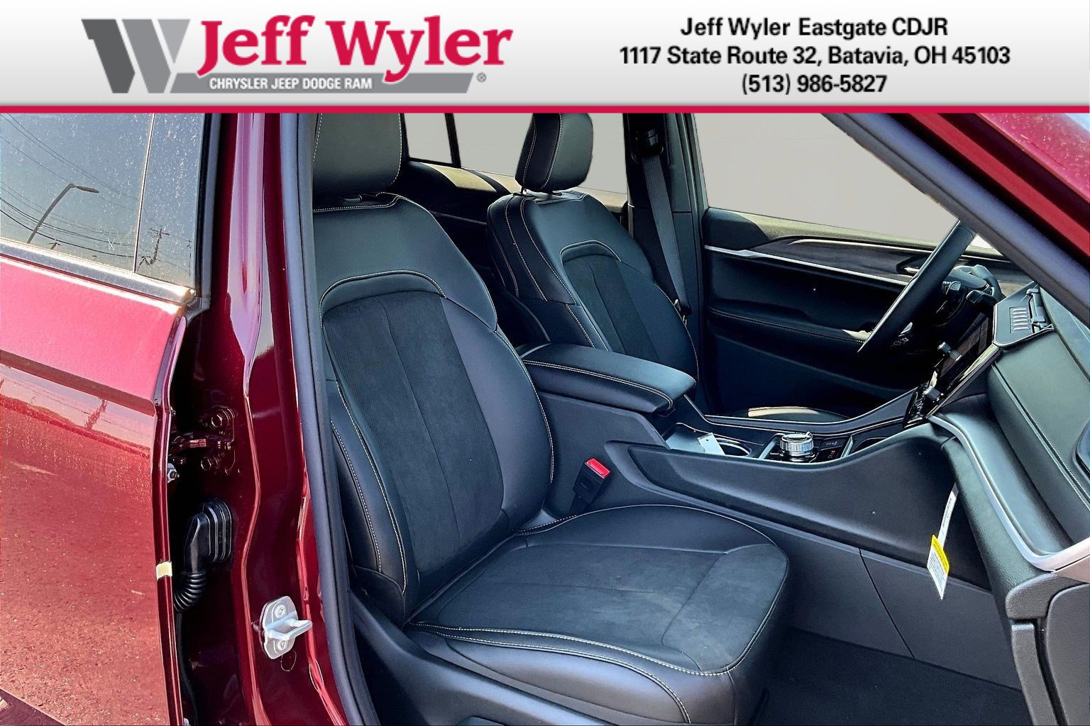 New 2026 Jeep Grand Cherokee Altitude AWD/4WD image 18