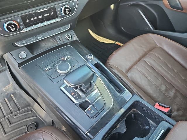 Used 2019 Audi Q5 2.0T Premium w/ Convenience Package image 23