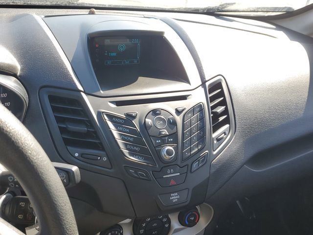 Used 2017 Ford Fiesta SE image 24