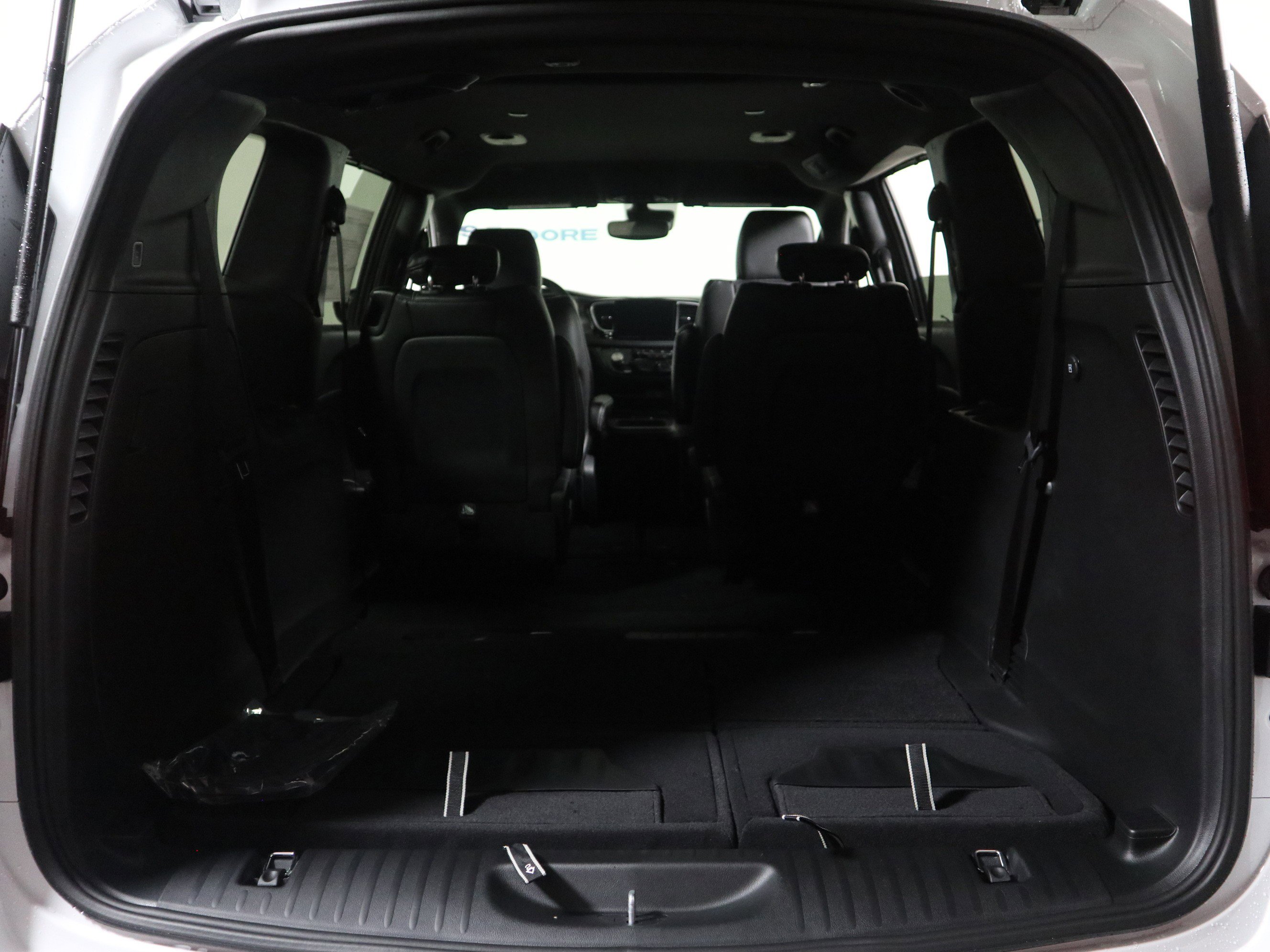 New 2026 Chrysler Pacifica Select image 9