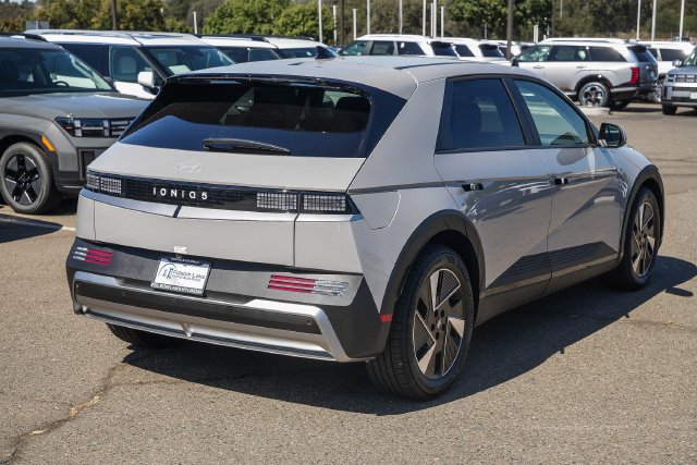 New 2026 Hyundai Ioniq 5 SEL RWD image 5