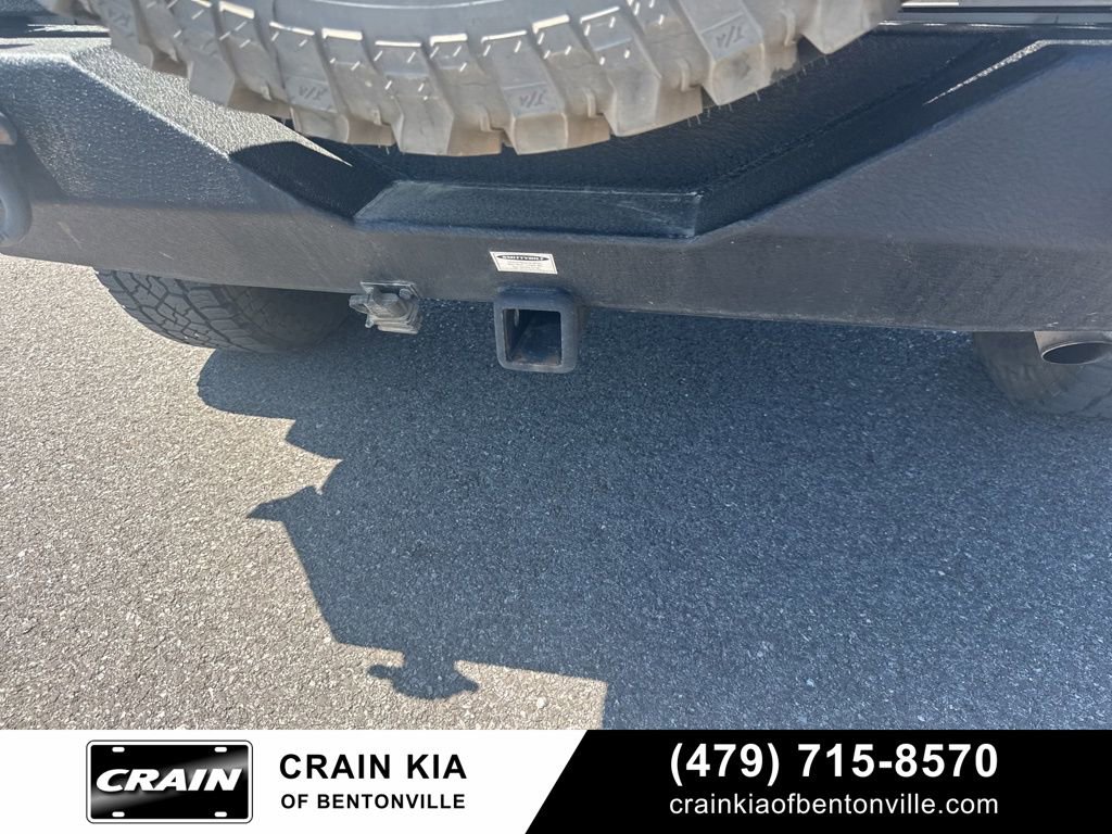 Used 2016 Jeep Wrangler Unlimited Sport image 12