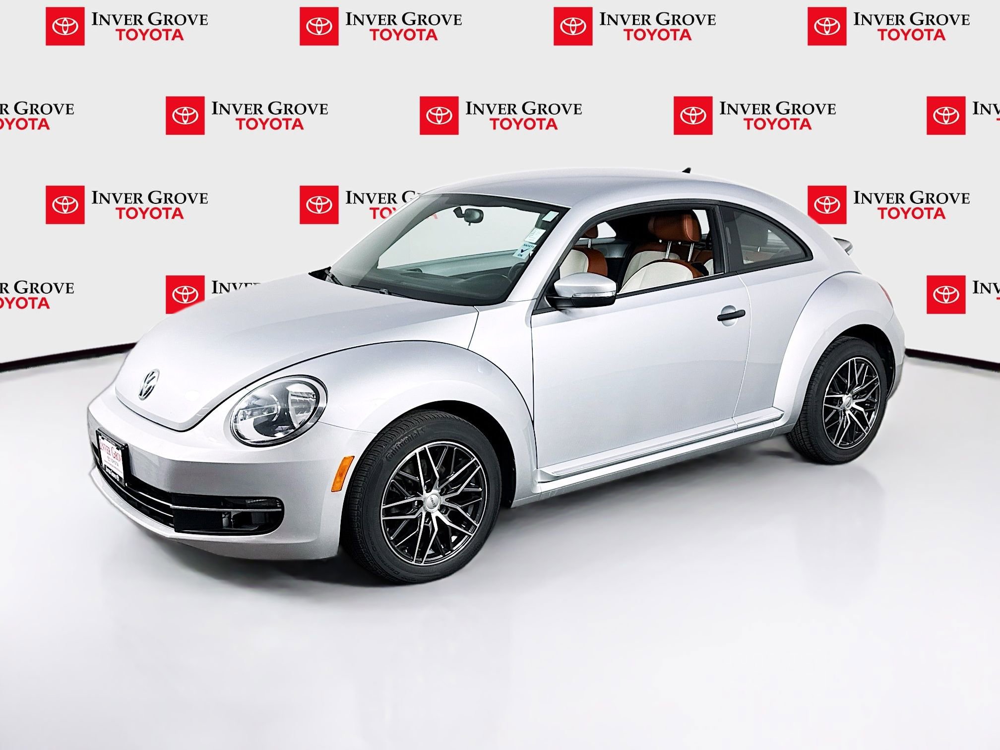 Used 2015 Volkswagen Beetle 1.8T FWD image 1