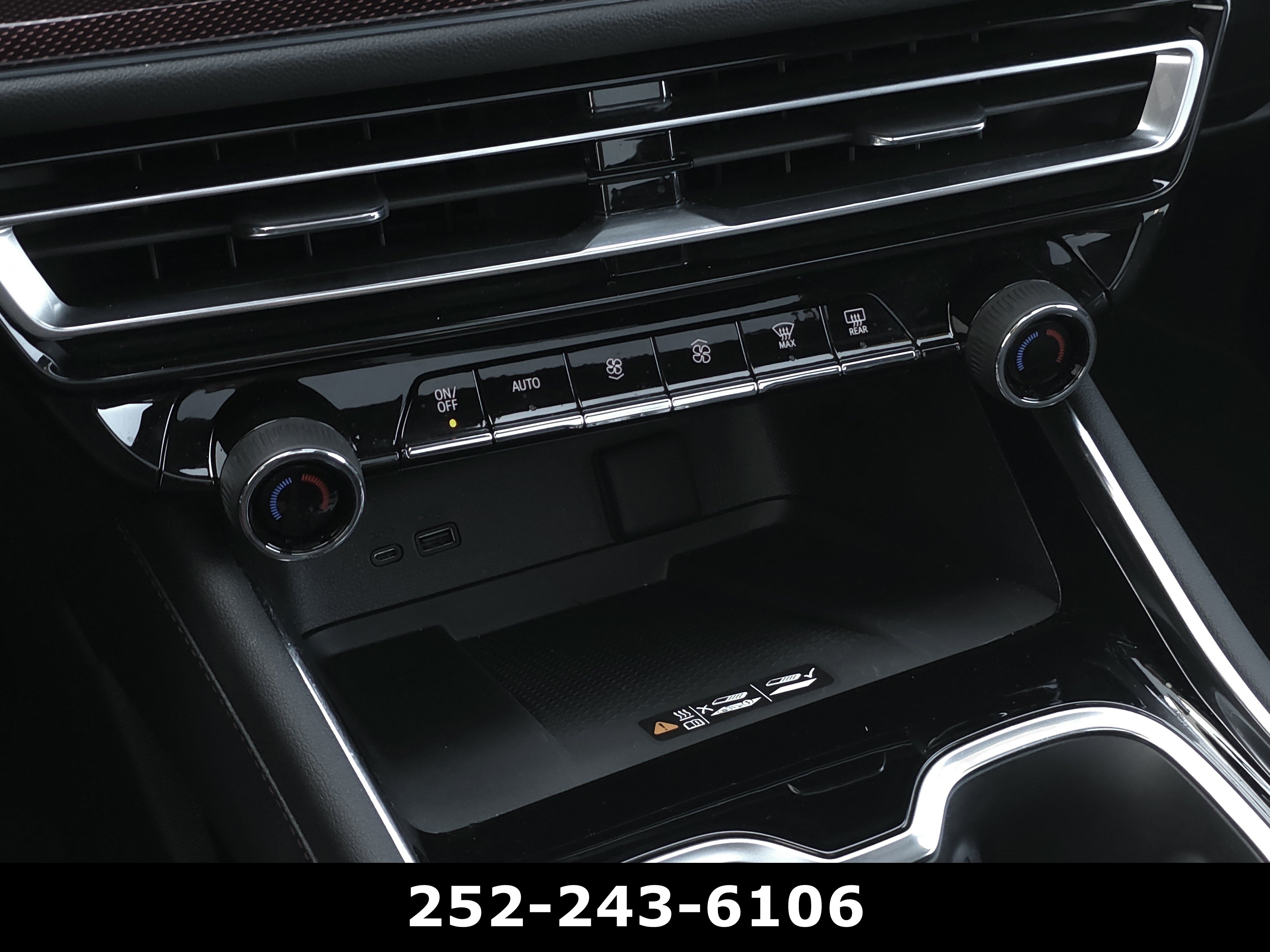 Used 2026 Chevrolet Traverse RS FWD image 18
