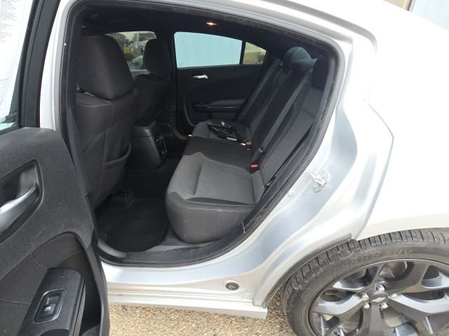 Used 2020 Dodge Charger SXT w/ Blacktop Package image 11