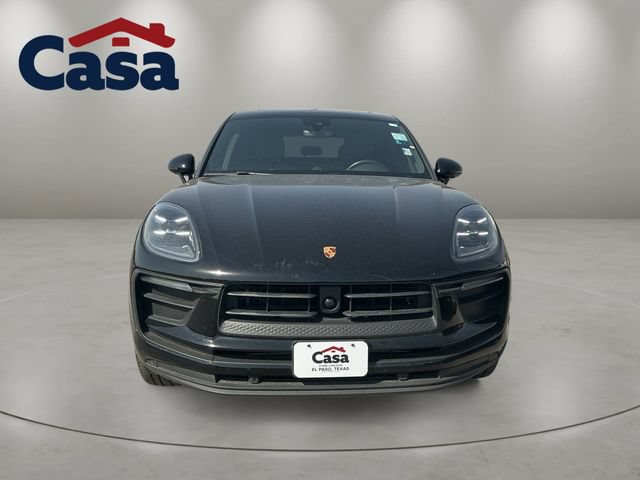 Used 2025 Porsche Macan AWD/4WD image 2