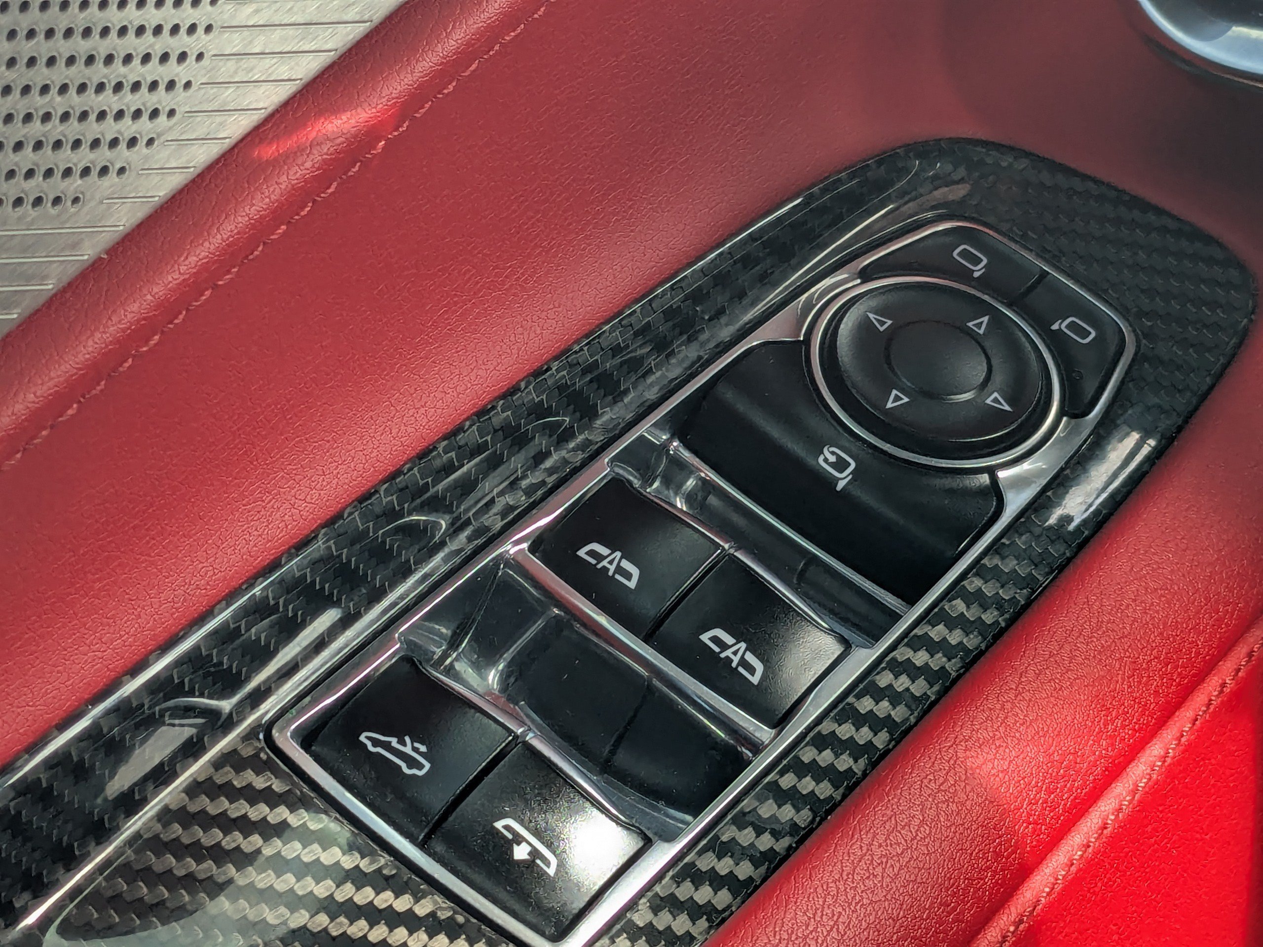 Used 2020 Chevrolet Corvette Stingray Preferred Conv w/ 2LT Preferred Equipment Group RWD image 23