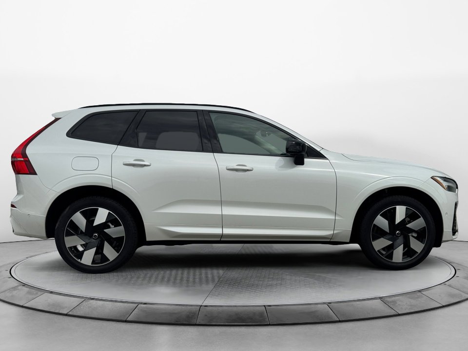 New 2025 Volvo XC60 T8 Plus w/ Protection Package Premier image 8