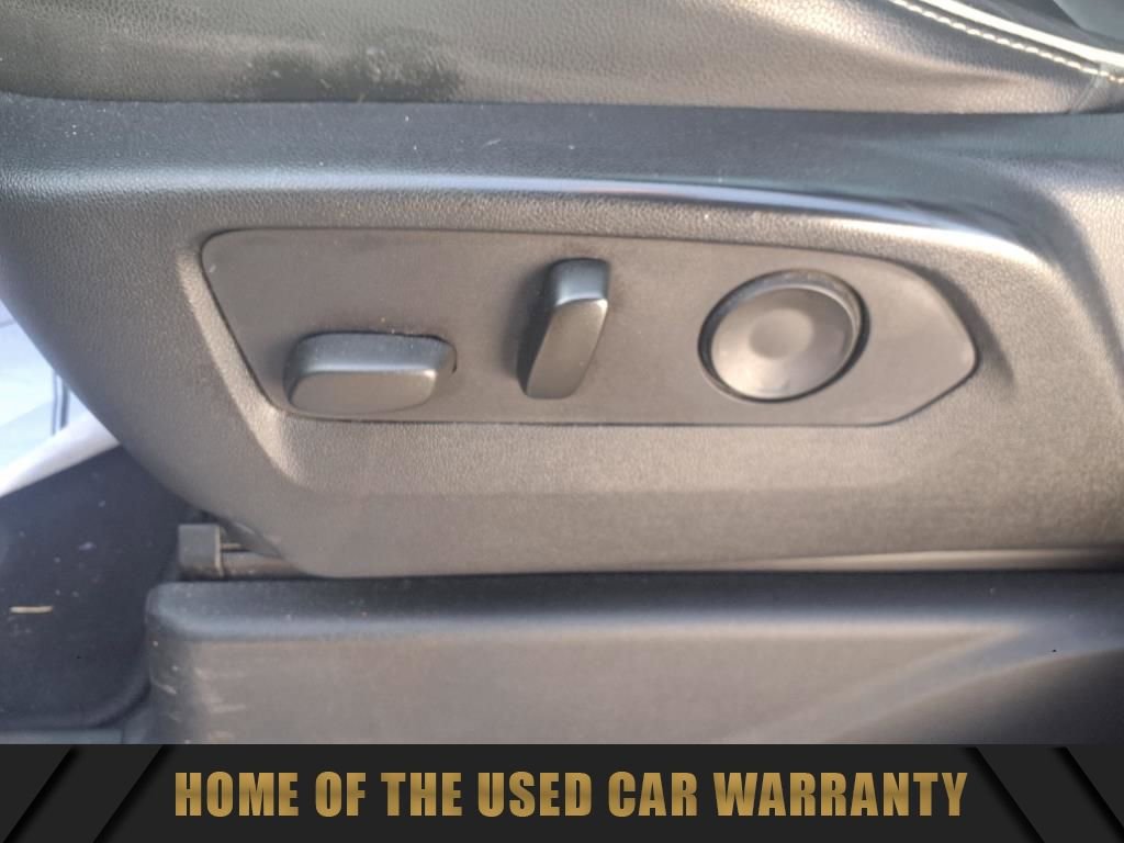 Used 2021 Chevrolet Suburban Premier w/ Premium Package image 16