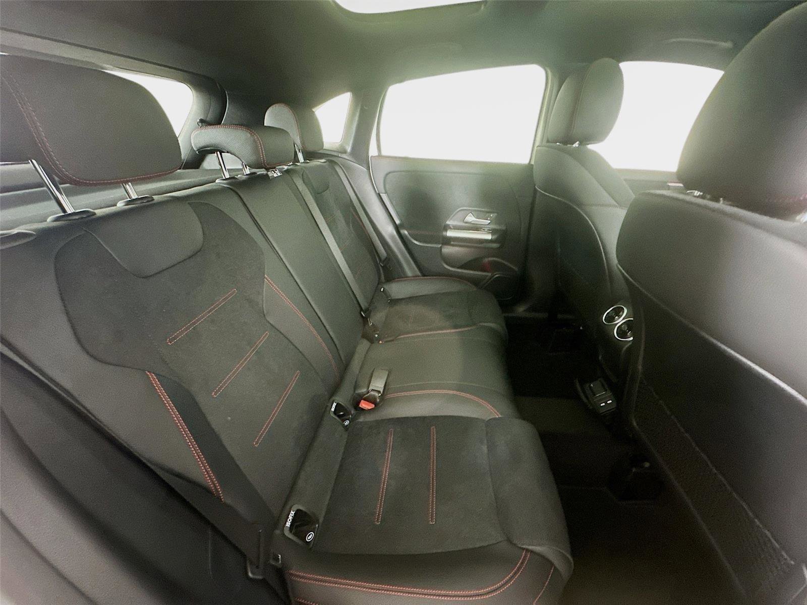 Certified 2025 Mercedes-Benz GLA 250 4MATIC image 35