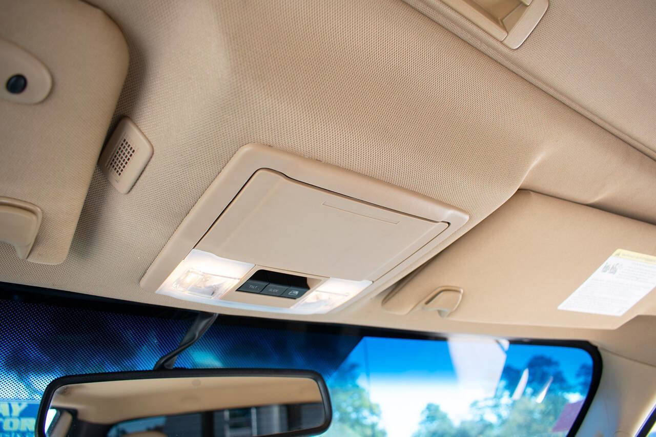 Used 2014 Ford F150 Lariat w/ Equipment Group 502A Luxury image 26