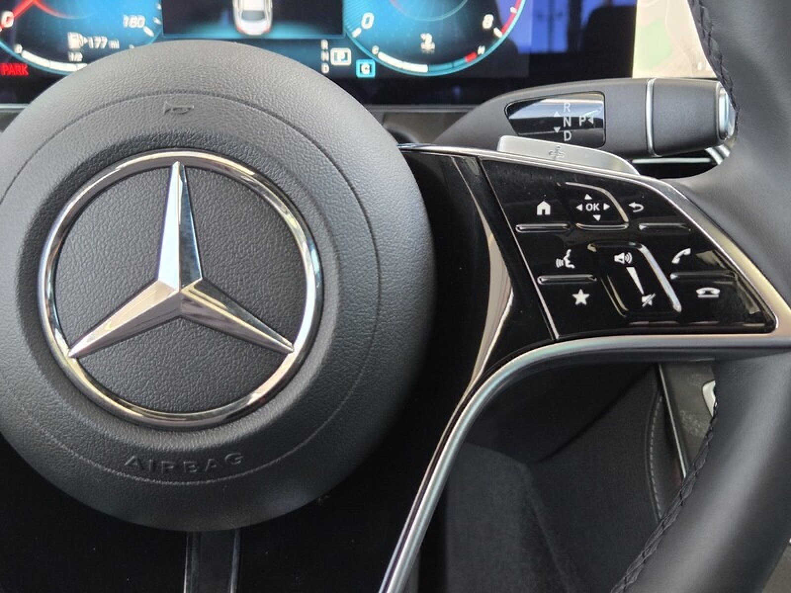 Used 2023 Mercedes-Benz E 350 Sedan image 27