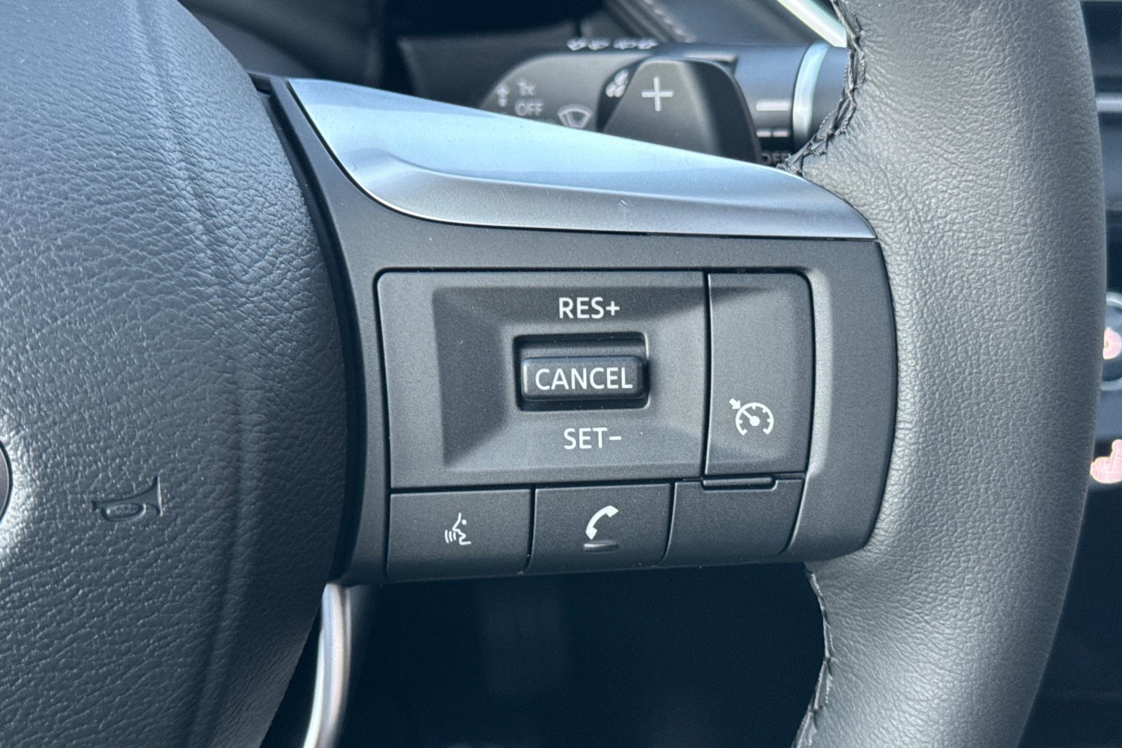 Certified 2025 INFINITI QX60 Pure image 27