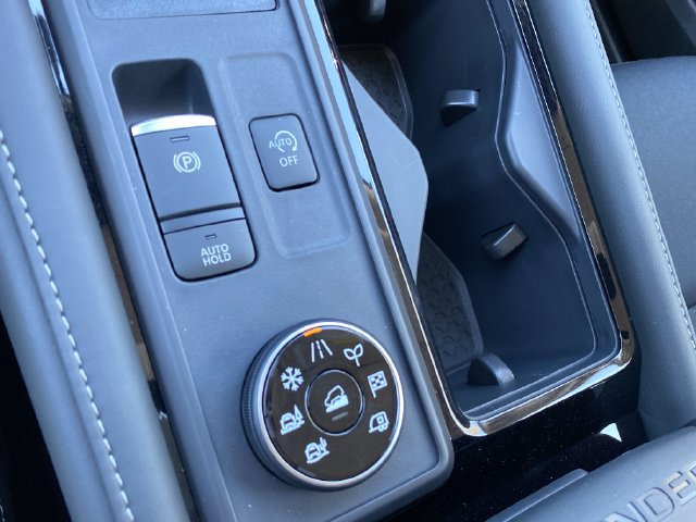 New 2026 Nissan Pathfinder SV AWD/4WD image 20