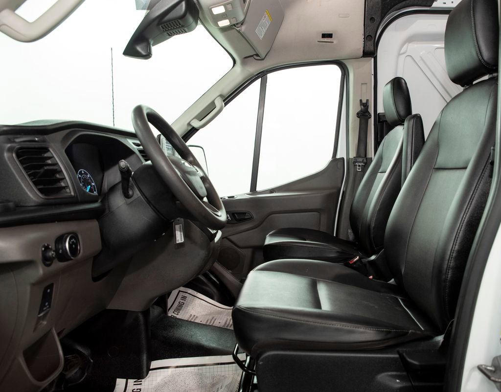 Used 2022 Ford Transit 250 148 High Roof AWD image 7