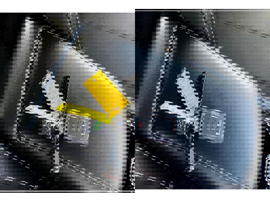 Used 2024 Jeep Grand Cherokee L Laredo image 14