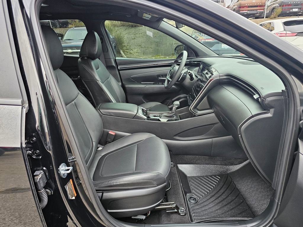 Used 2024 Hyundai Santa Cruz Night image 11
