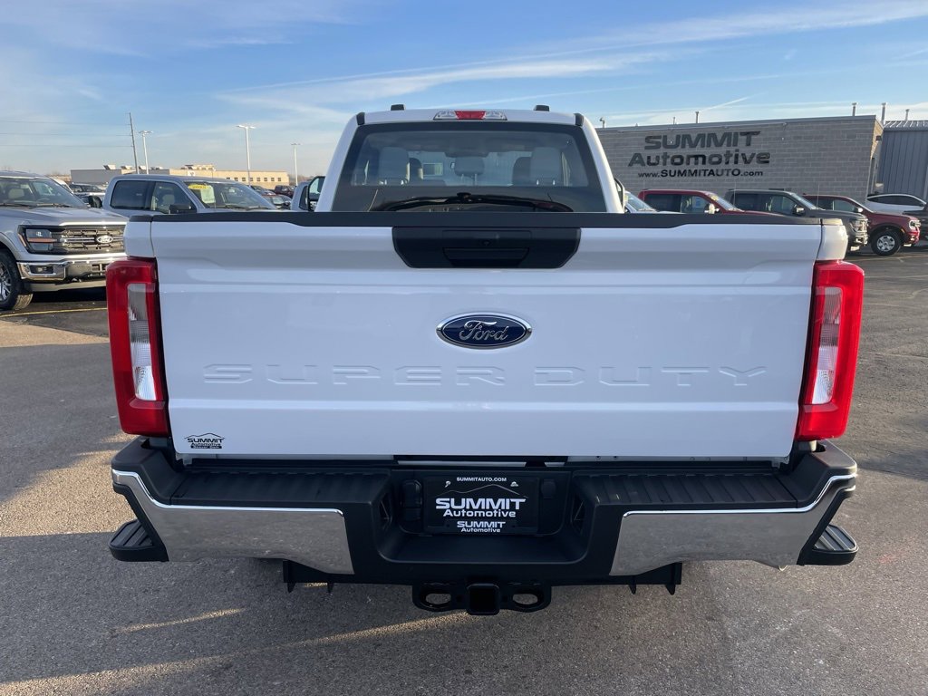 New 2026 Ford F350 XL w/ XL Chrome Package image 32