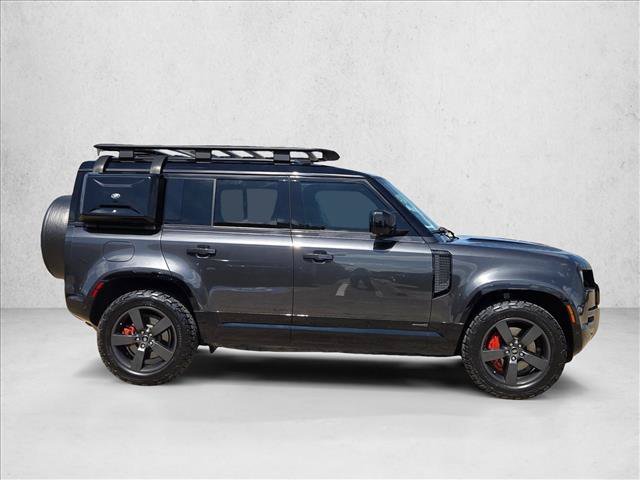Used 2022 Land Rover Defender 110 X AWD/4WD image 4