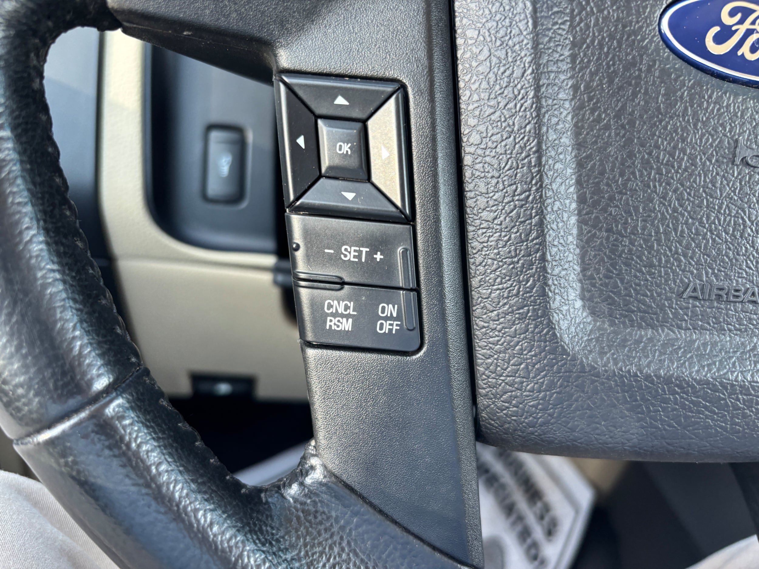 Used 2016 Ford Expedition XL AWD/4WD image 16