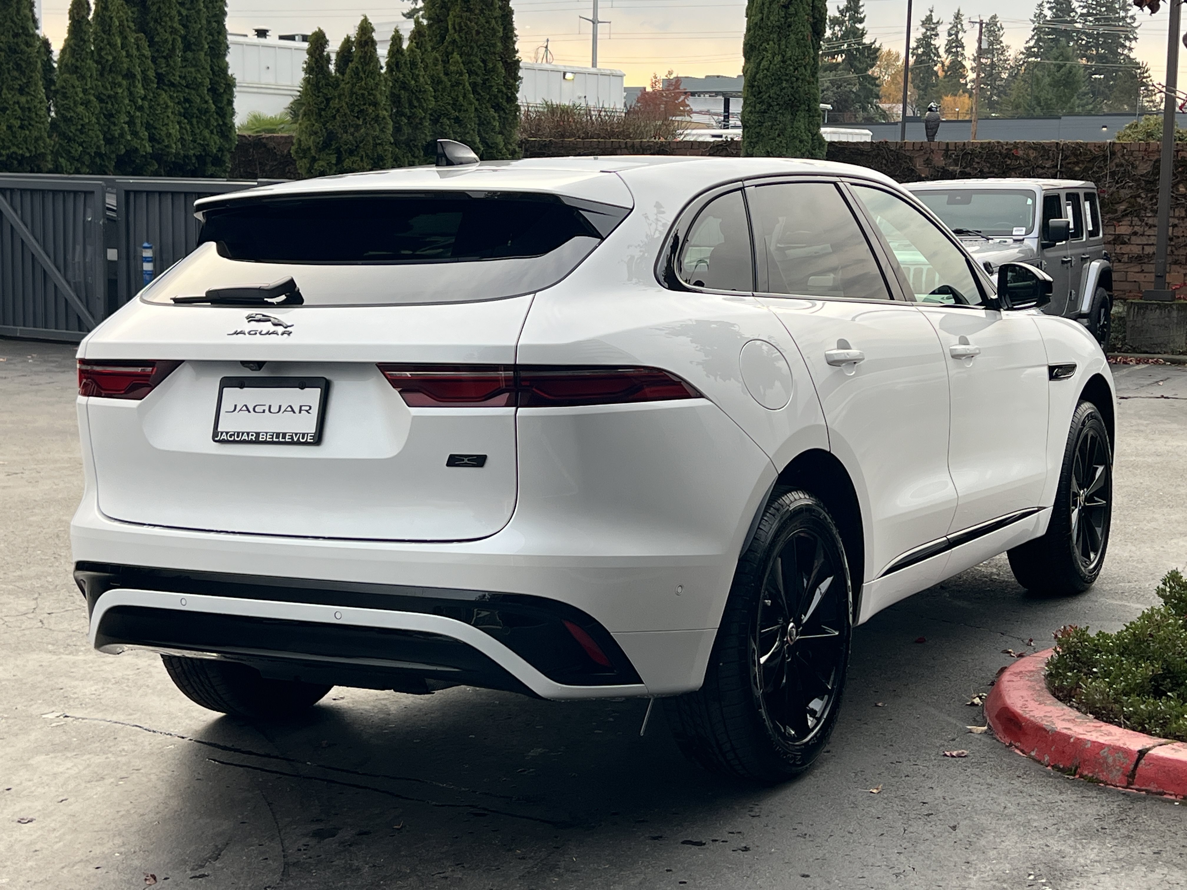 New 2026 Jaguar F-PACE R-Dynamic S AWD/4WD image 8