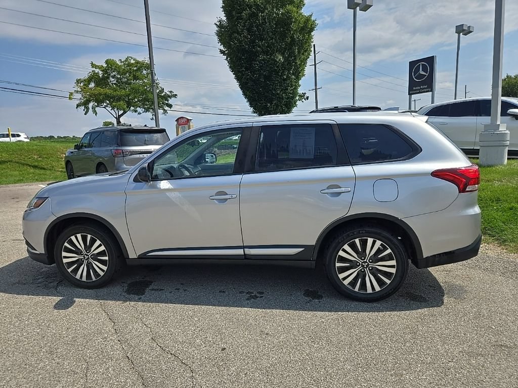 Used 2019 Mitsubishi Outlander ES FWD image 10
